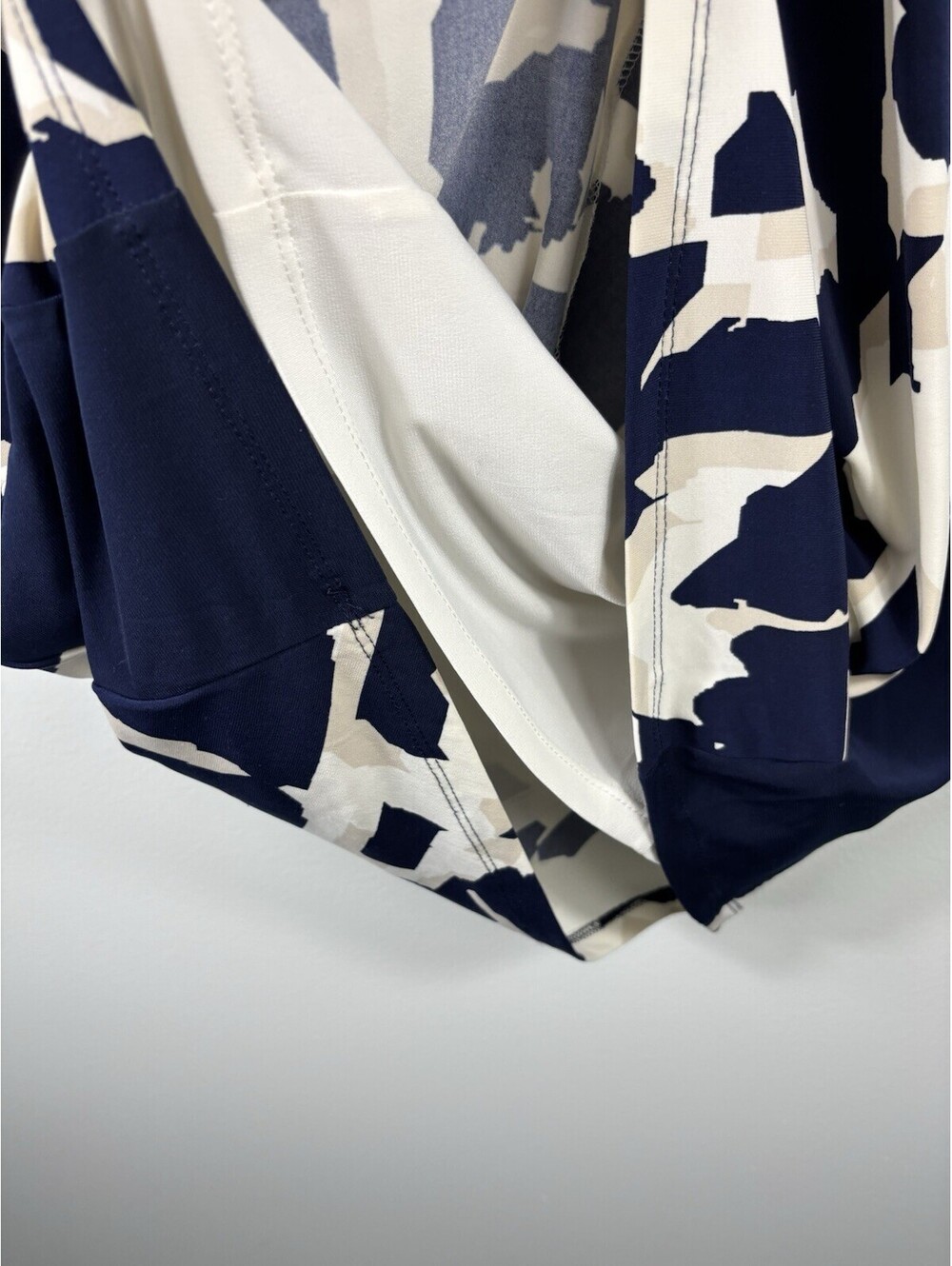 Lauren Ralph Lauren Sheath Dress Sz 14 Navy White Abstract Print 3/4 Sleeves - Picture 5 of 5